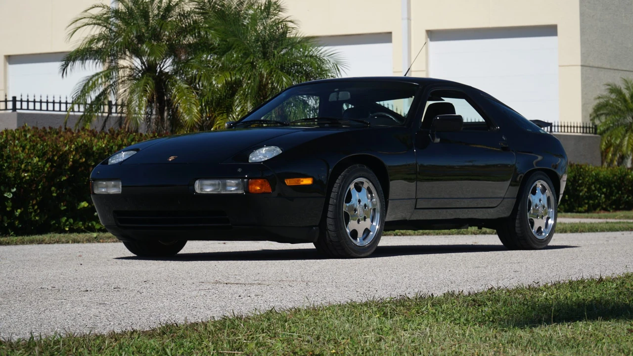1989 Porsche 928 GT - Image 10 of 31