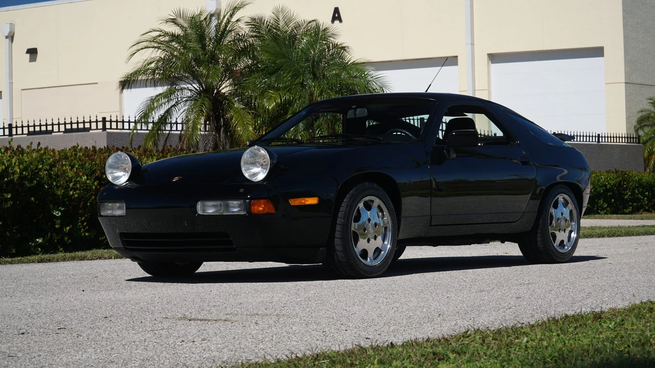 1989 Porsche 928 GT - Image 11 of 31