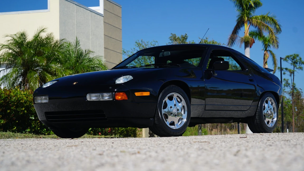 1989 Porsche 928 GT - Image 13 of 31