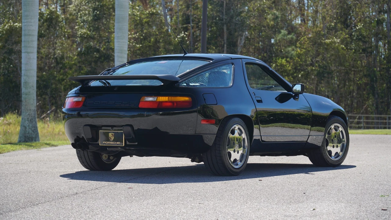 1989 Porsche 928 GT - Image 5 of 31