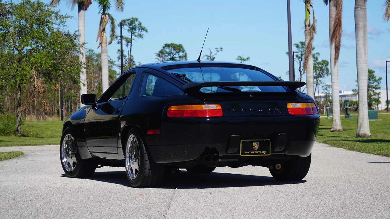 1989 Porsche 928 GT - Image 15 of 31
