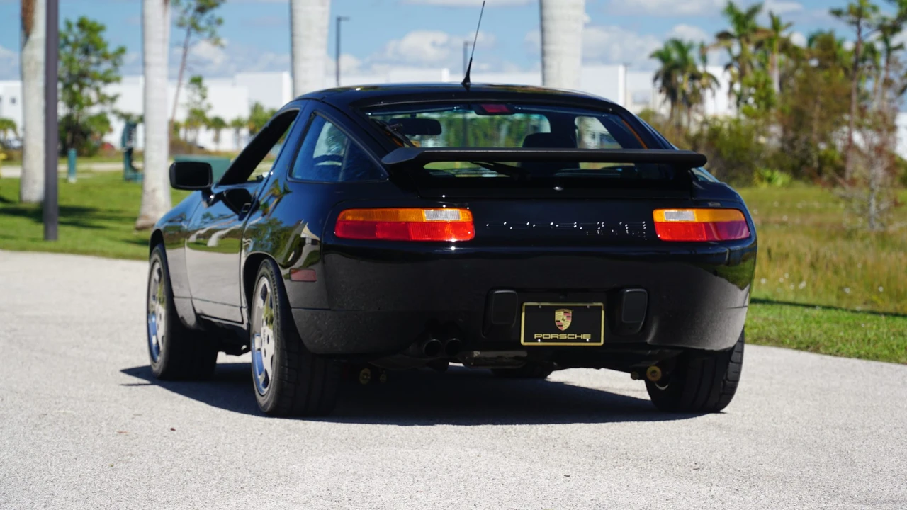 1989 Porsche 928 GT - Image 18 of 31