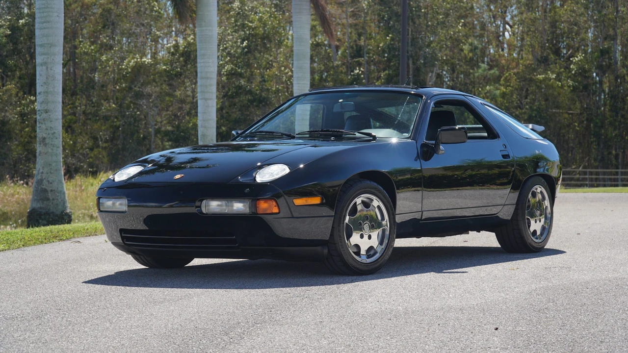 1989 Porsche 928 GT - Image 2 of 31