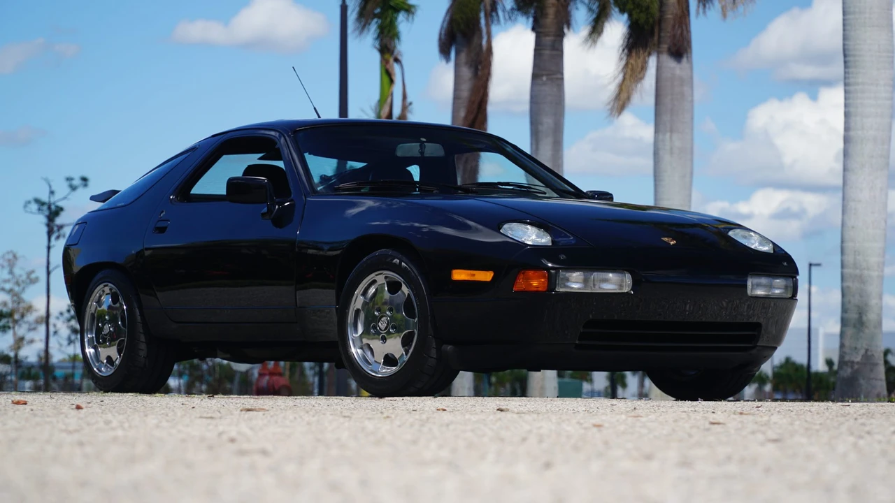 1989 Porsche 928 GT - Image 25 of 31