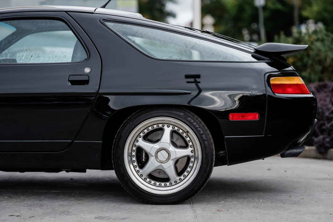 1989 Porsche 928 GT - Image 13 of 31