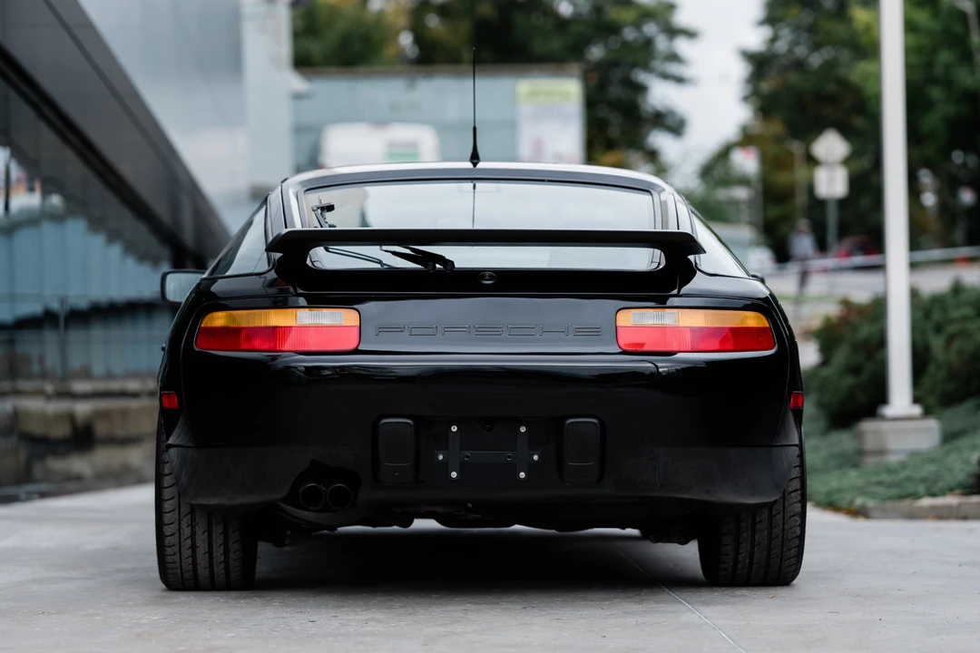 1989 Porsche 928 GT - Image 9 of 31
