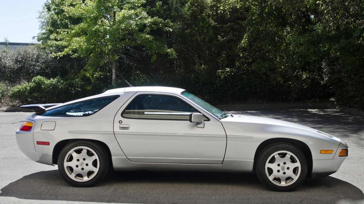 1989 Porsche 928 GT - Image 4 of 10