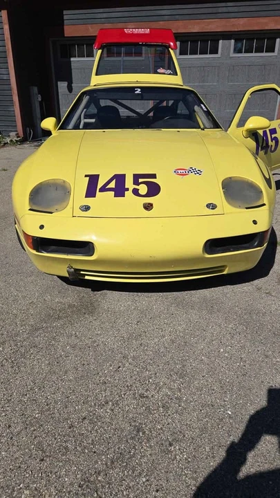 1989 Porsche 928 S4 - Image 8 of 14