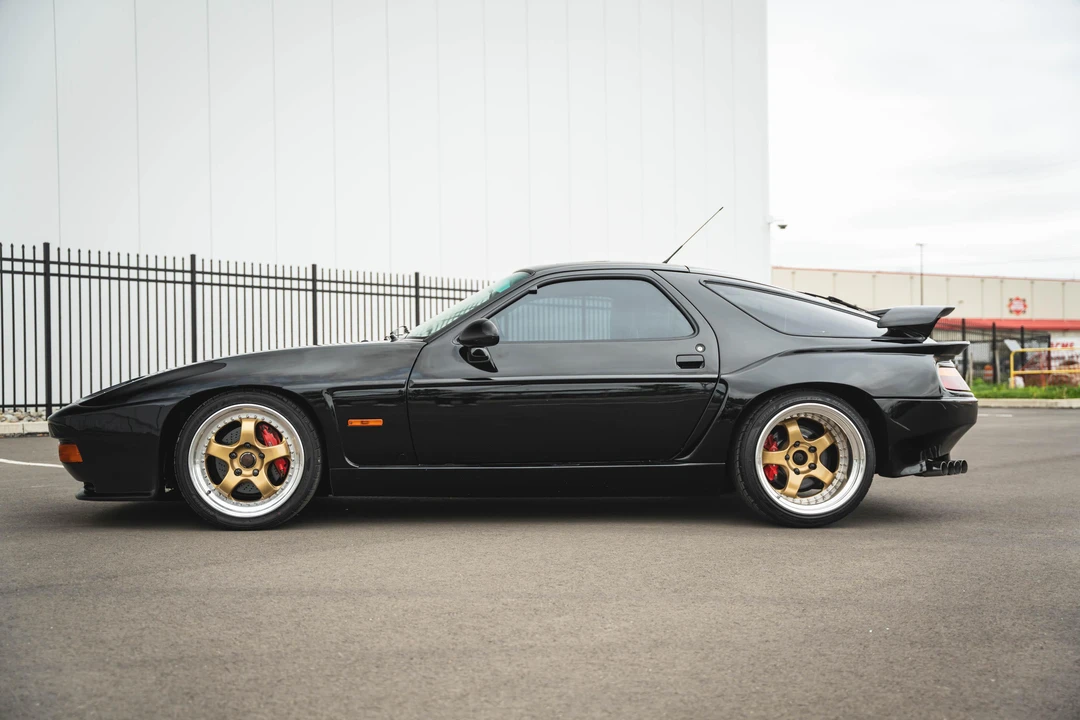 1989 Porsche 928 S4 - Image 16 of 31