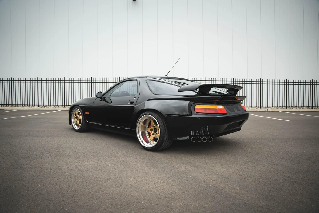 1989 Porsche 928 S4 - Image 24 of 31