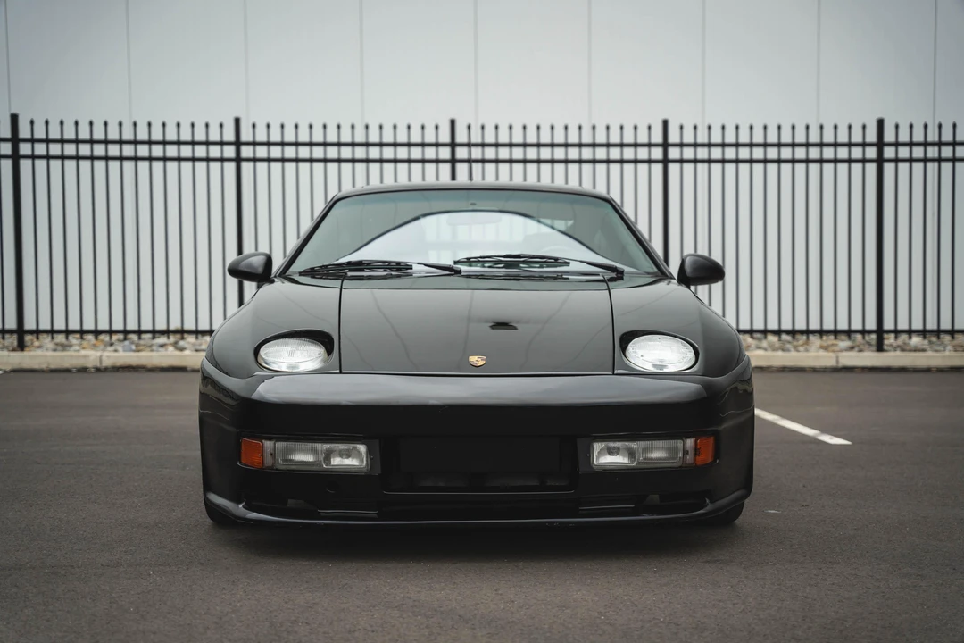 1989 Porsche 928 S4 - Image 6 of 31