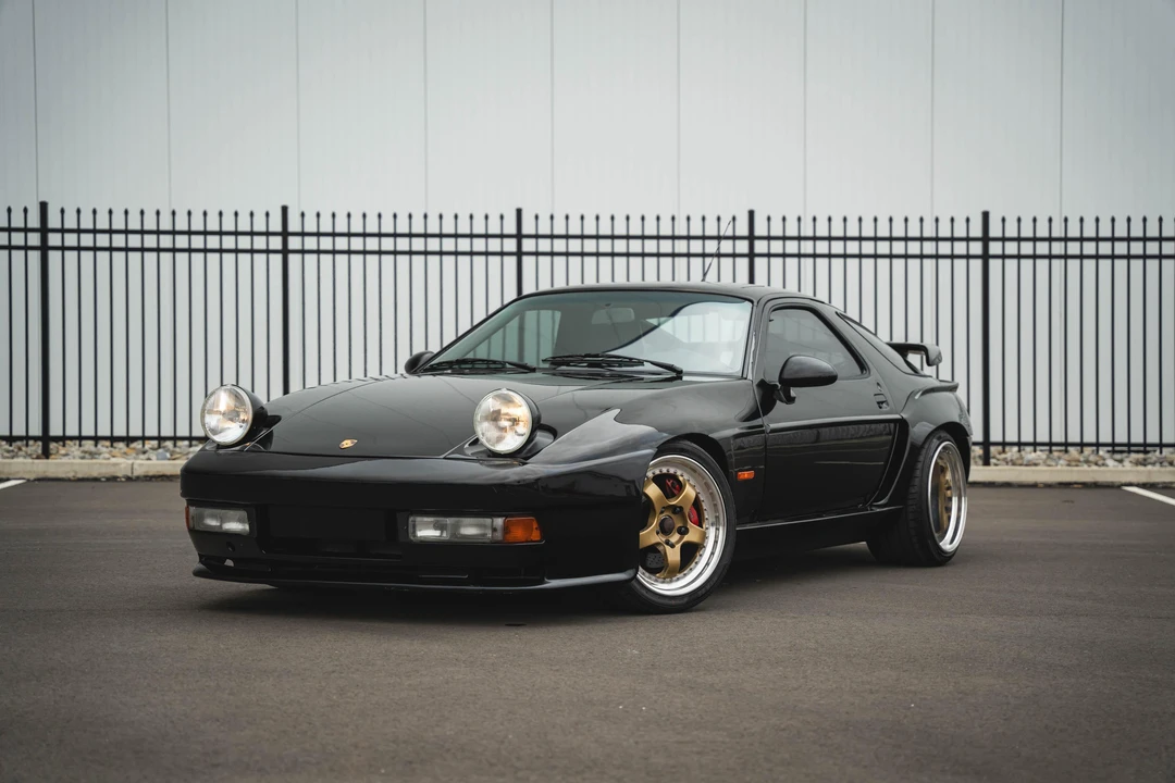 1989 Porsche 928 S4 - Image 13 of 31