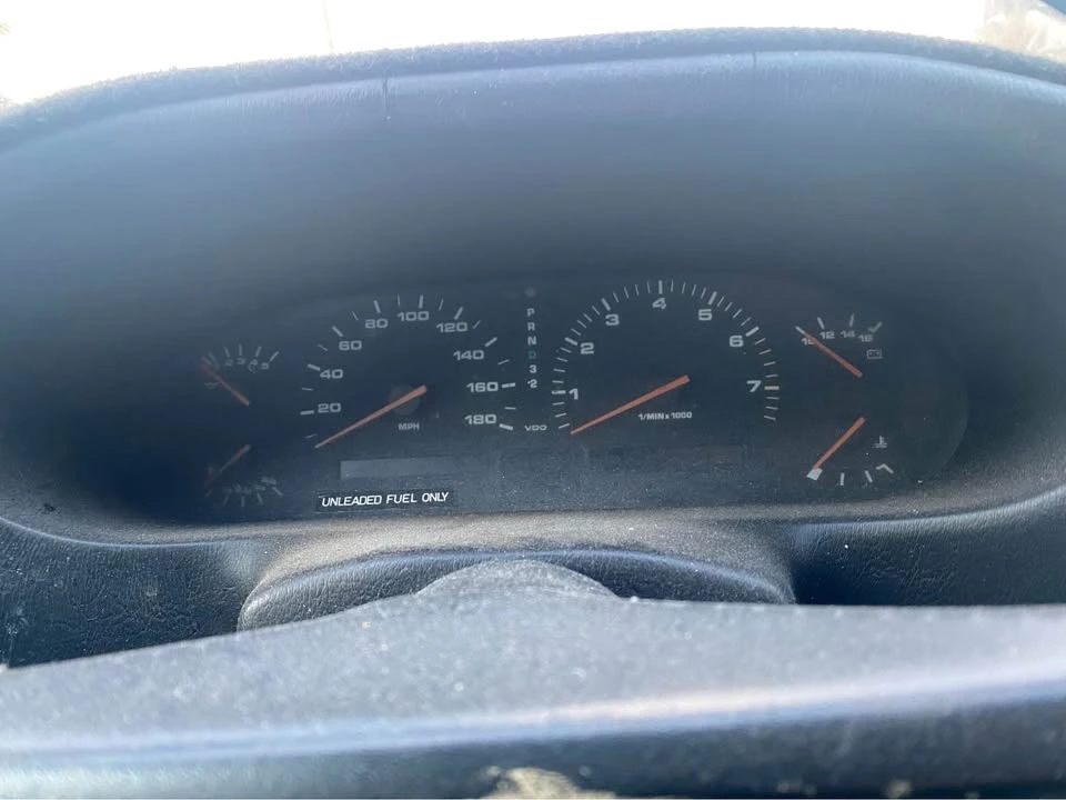 1989 Porsche 928 - Image 6 of 17