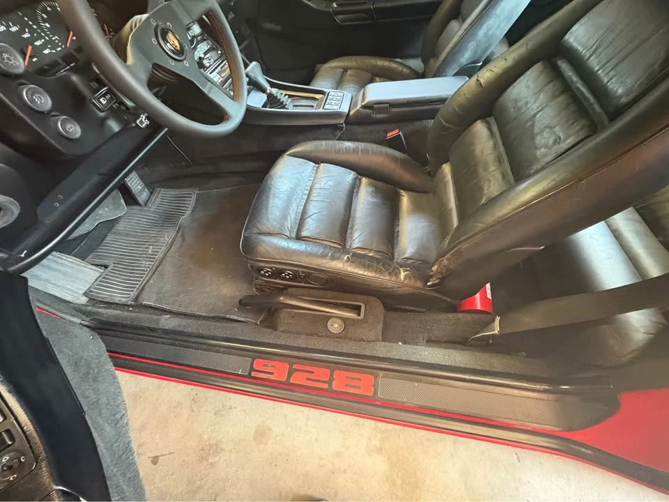1989 Porsche 928 - Image 3 of 20