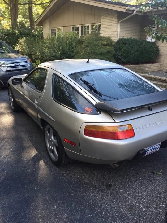 1989 Porsche 928 S4 - Image 2 of 19