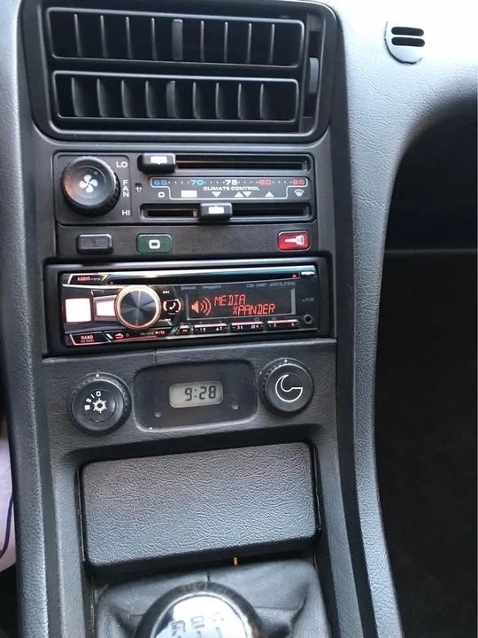 1989 Porsche 928 S4 - Image 17 of 19