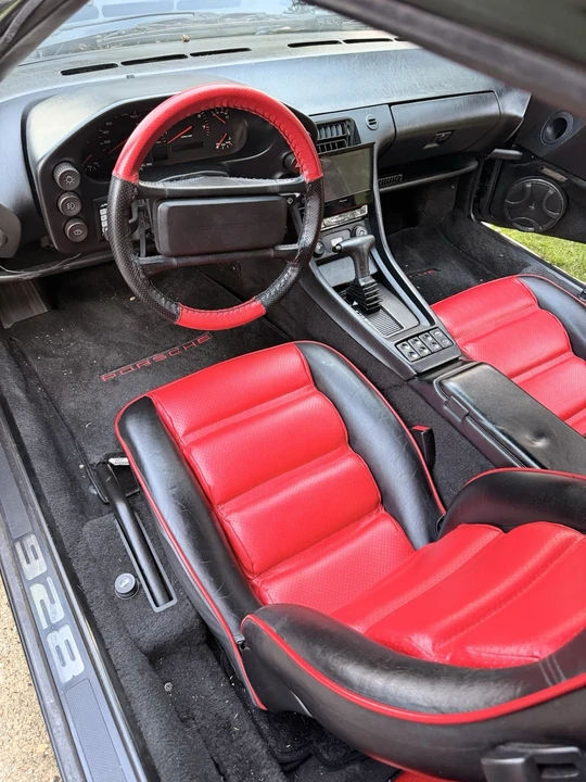 1989 Porsche 928 S4 - Image 11 of 19