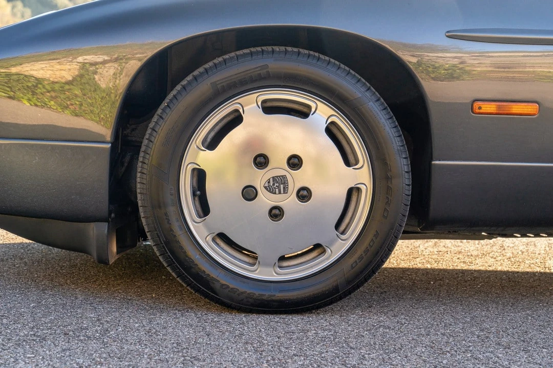 1989 Porsche 928 S4 - Image 10 of 30