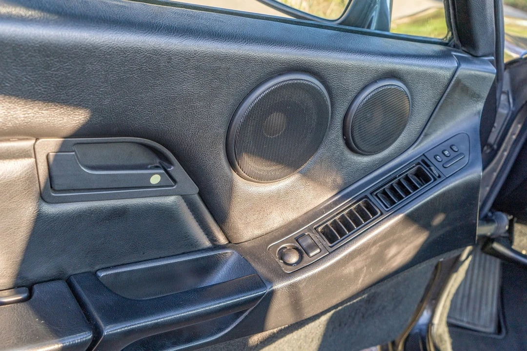 1989 Porsche 928 S4 - Image 24 of 30