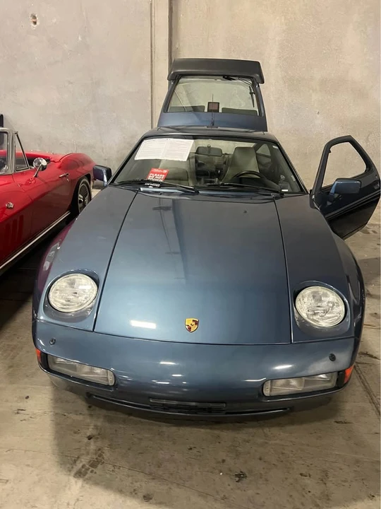 1989 Porsche 928 S4 - Image 2 of 6