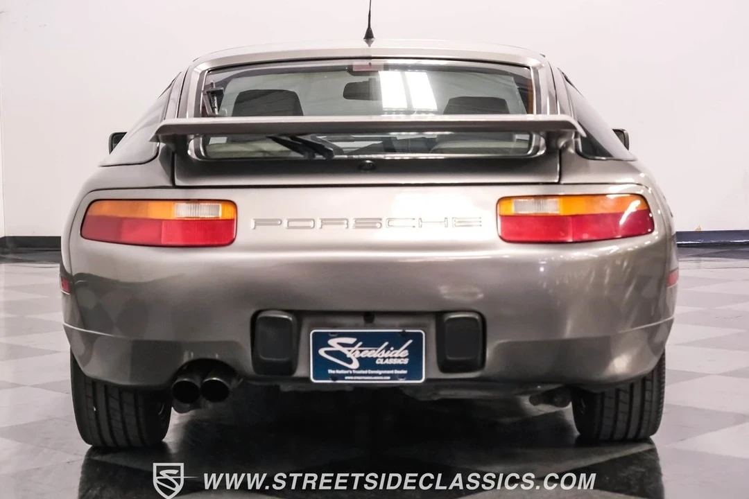 1989 Porsche 928 S4 - Image 11 of 12
