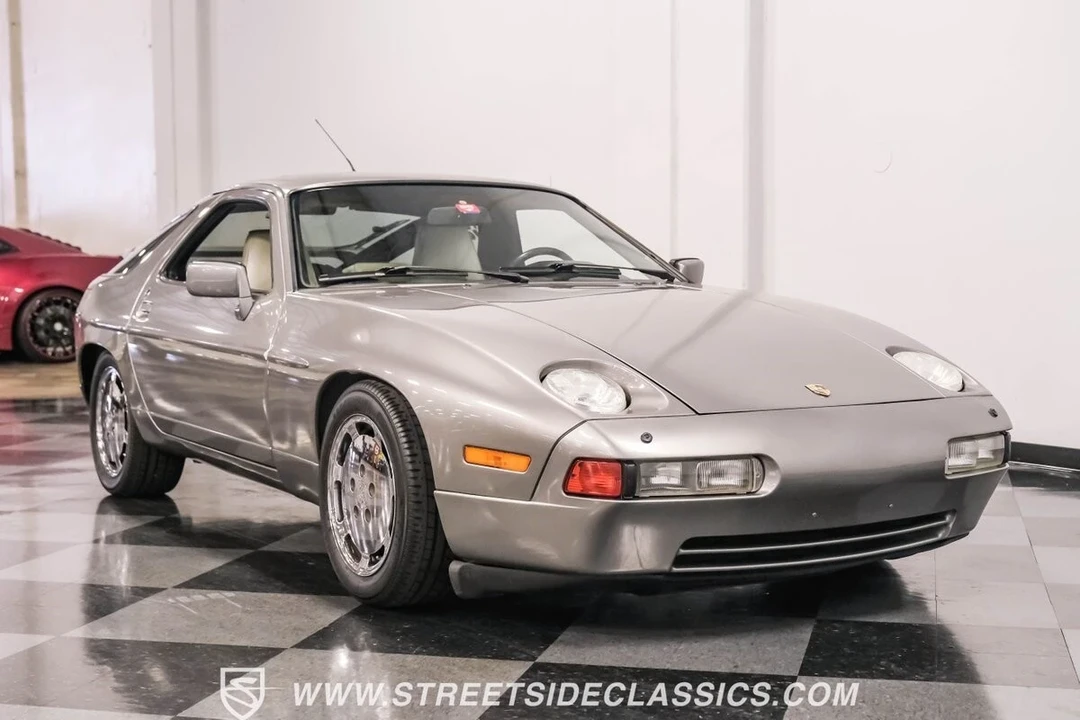 1989 Porsche 928 S4 - Image 17 of 21