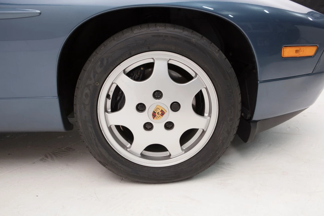 1989 Porsche 928 S4 - Image 27 of 31