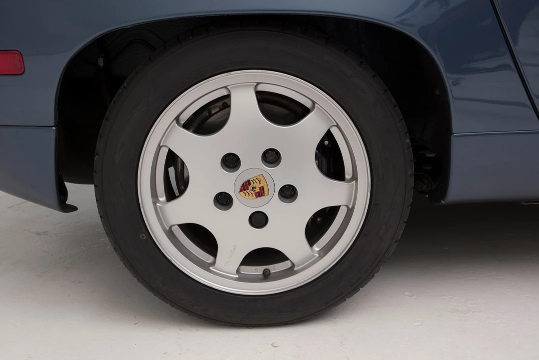 1989 Porsche 928 S4 - Image 28 of 31