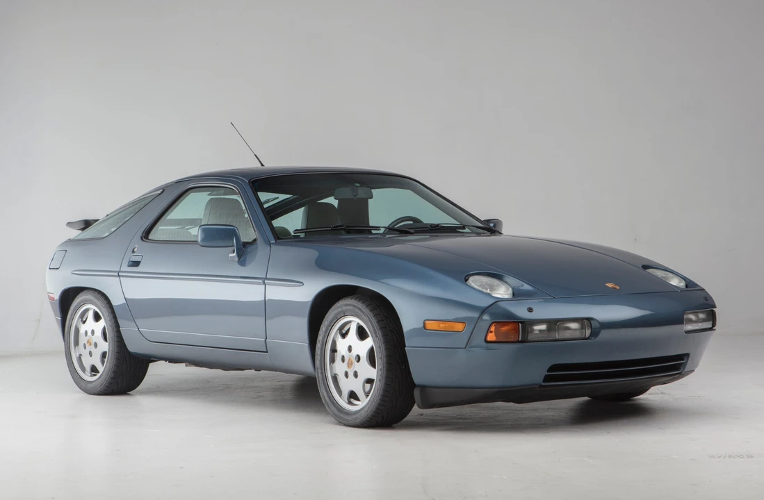 1989 Porsche 928 S4 - Image 13 of 31