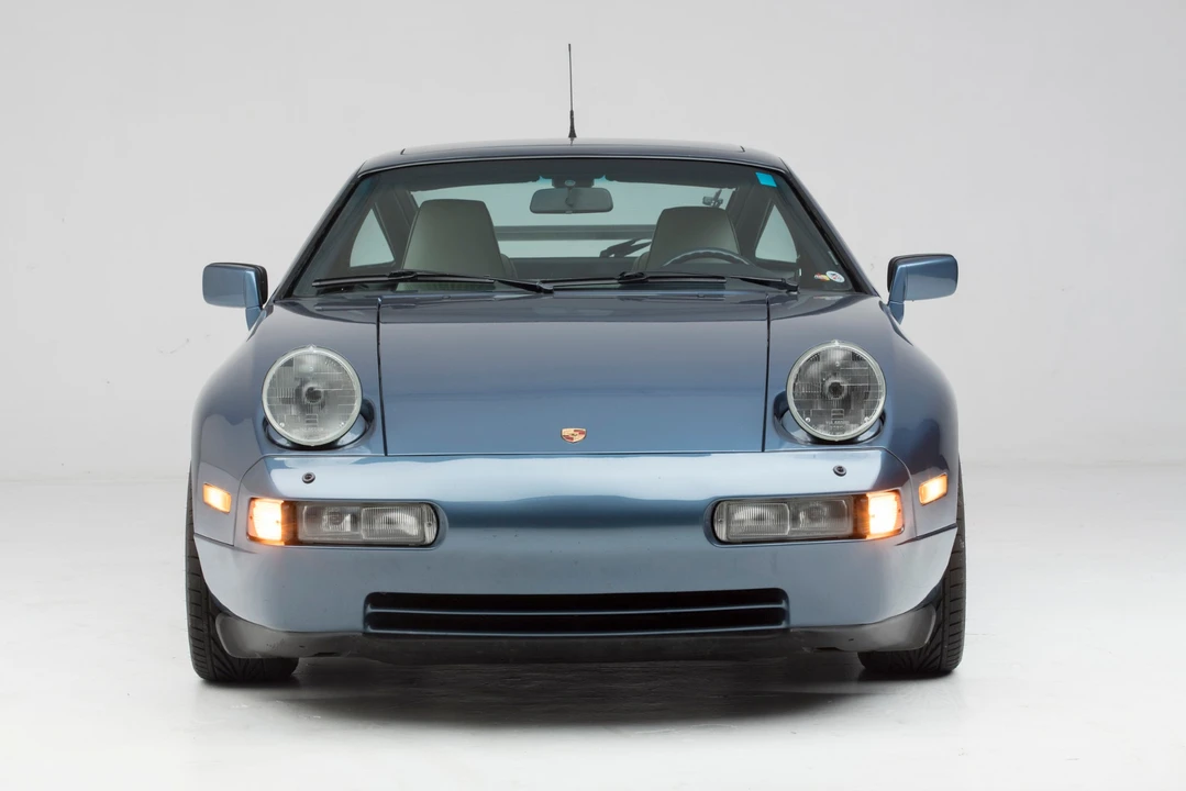1989 Porsche 928 S4 - Image 11 of 31