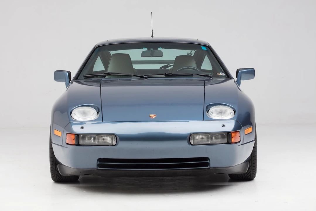 1989 Porsche 928 S4 - Image 9 of 31