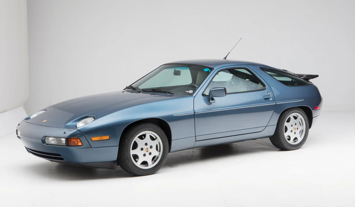 1989 Porsche 928 S4 - Image 2 of 31