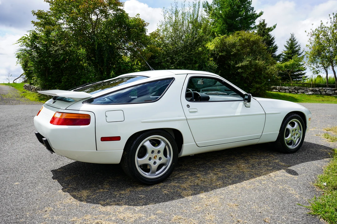 1989 Porsche 928 S4 - Image 30 of 31