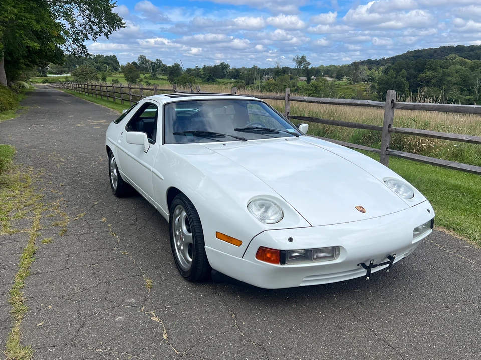 1989 Porsche 928 S4 - Image 17 of 31