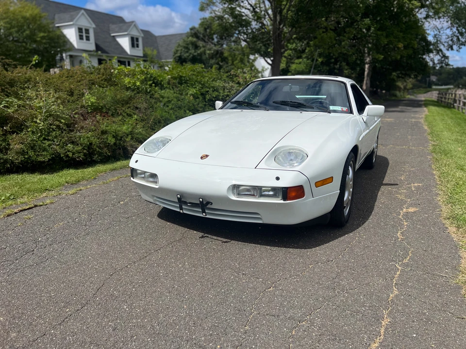 1989 Porsche 928 S4 - Image 11 of 31