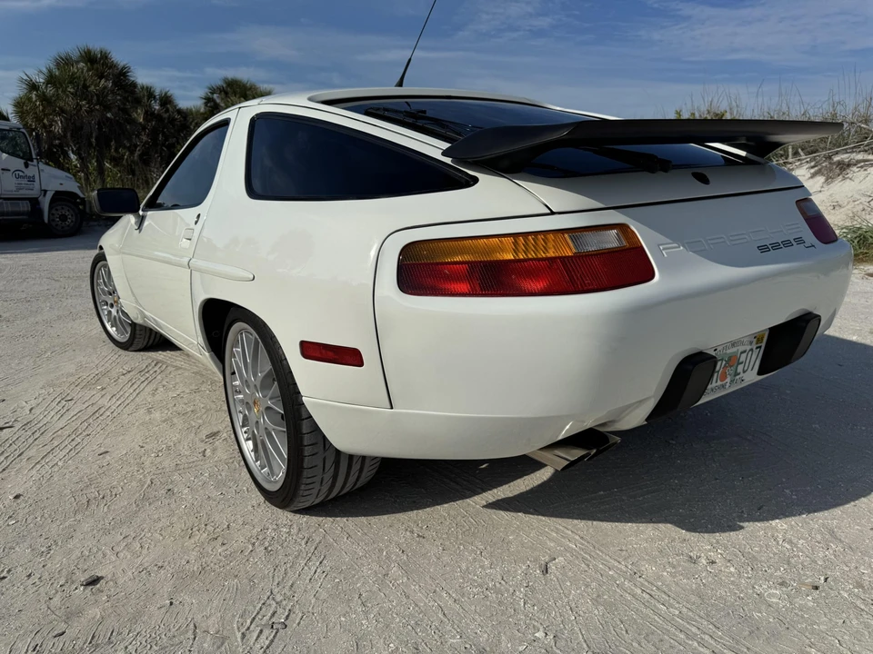1989 Porsche 928 S4 - Image 4 of 31