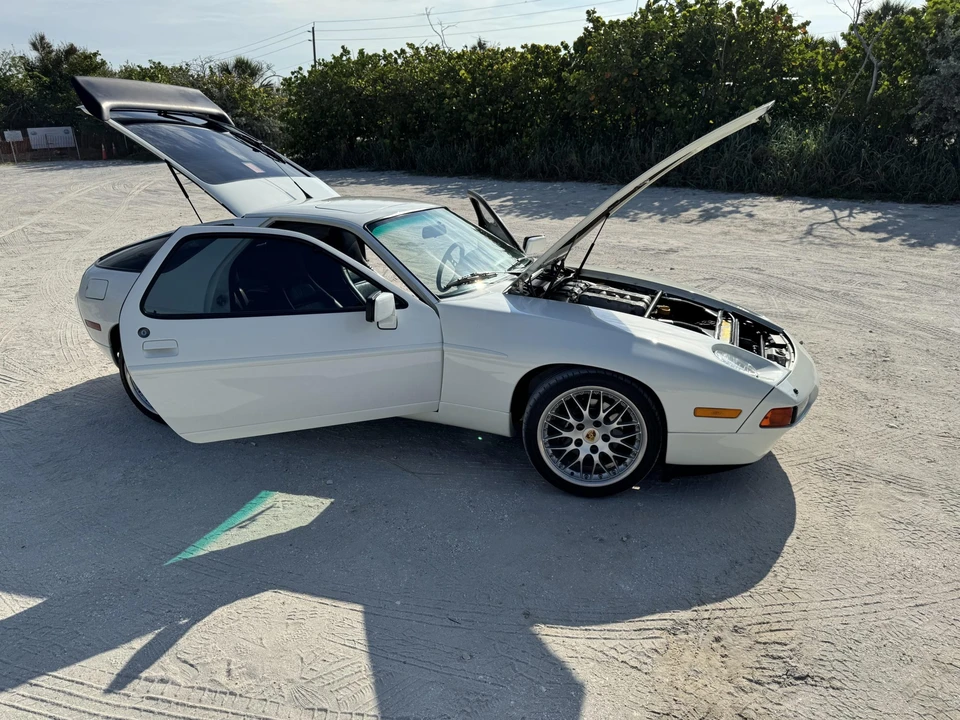 1989 Porsche 928 S4 - Image 22 of 31