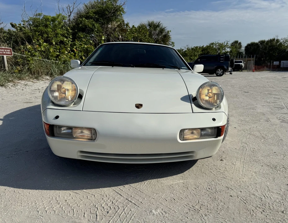 1989 Porsche 928 S4 - Image 10 of 31