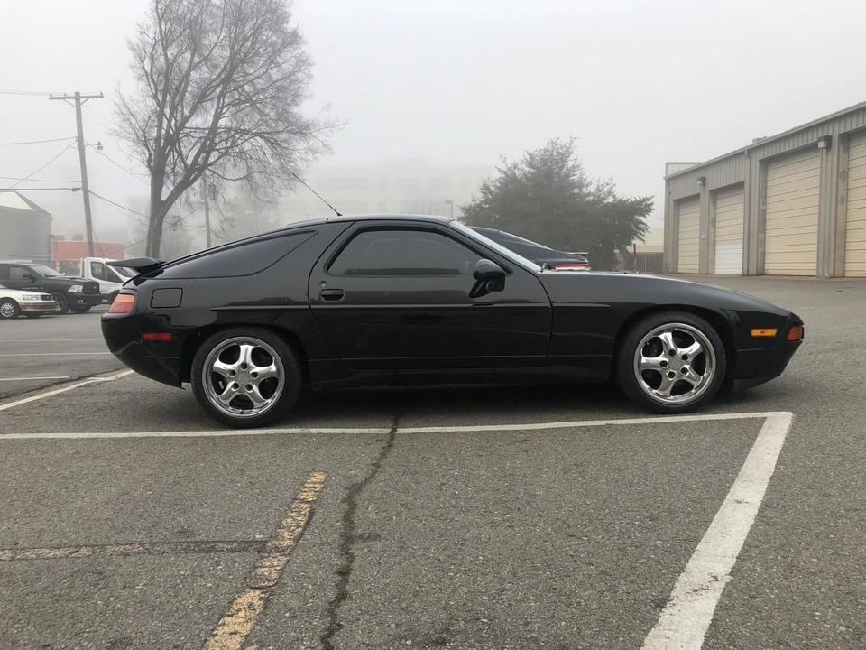 1989 Porsche 928 S4 - Image 4 of 31