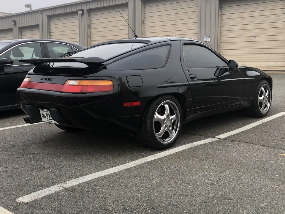 1989 Porsche 928 S4 - Image 6 of 31