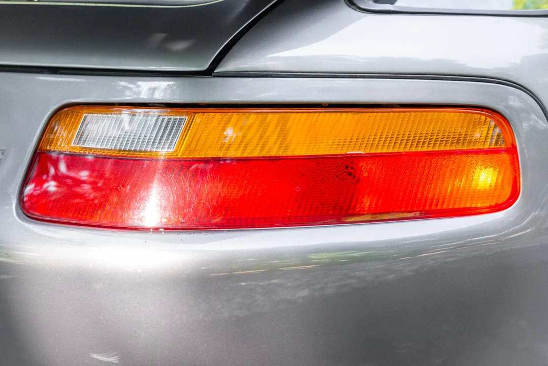 1989 Porsche 928 S4 - Image 21 of 31
