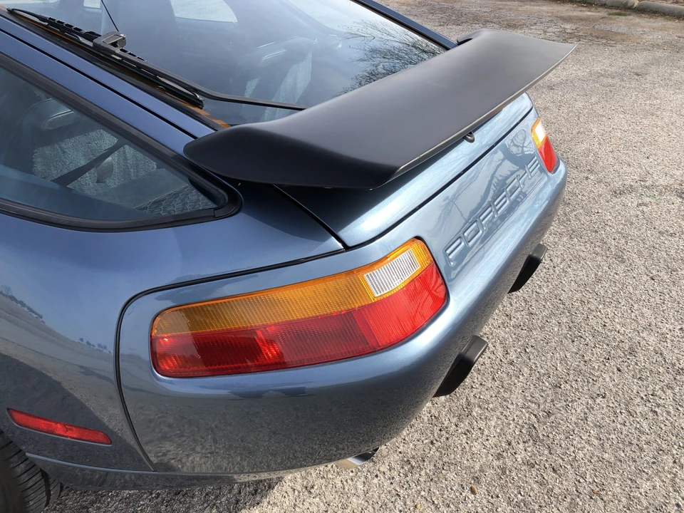 1989 Porsche 928 S4 - Image 24 of 31