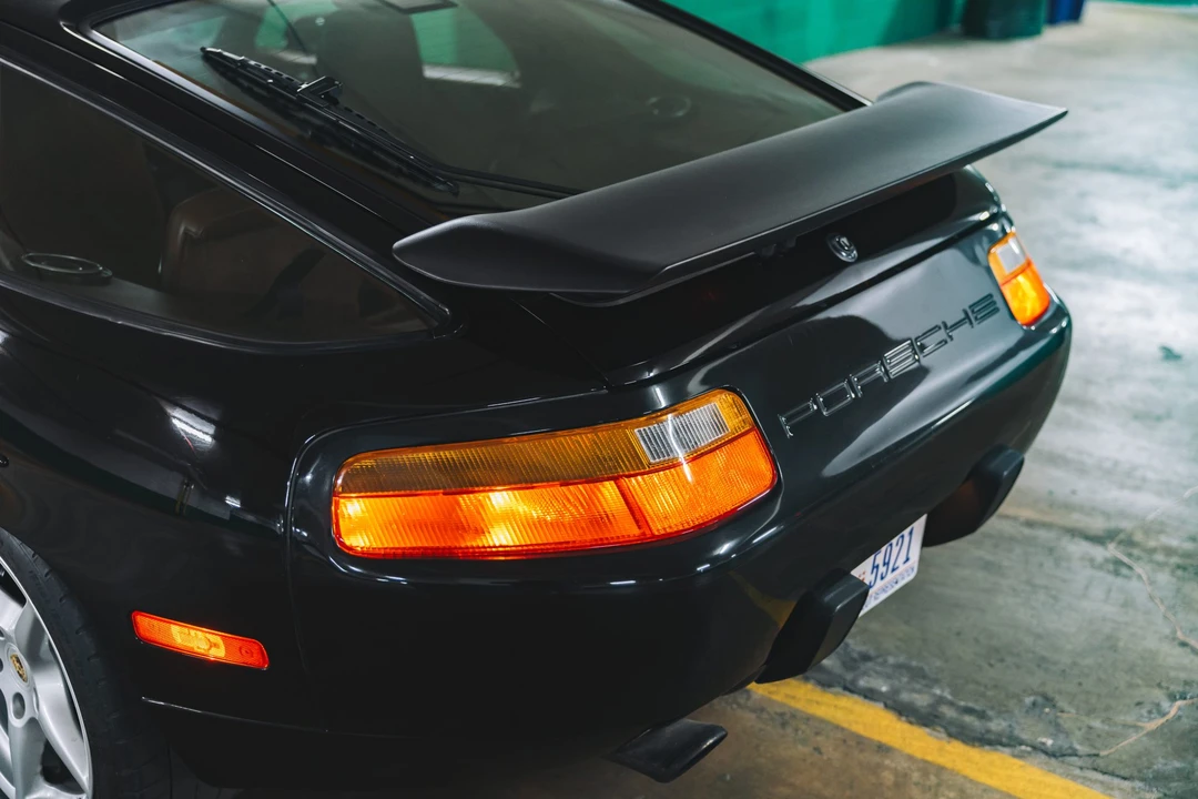 1989 Porsche 928 S4 - Image 27 of 31
