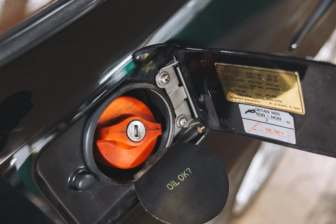 1989 Porsche 928 S4 - Image 30 of 31