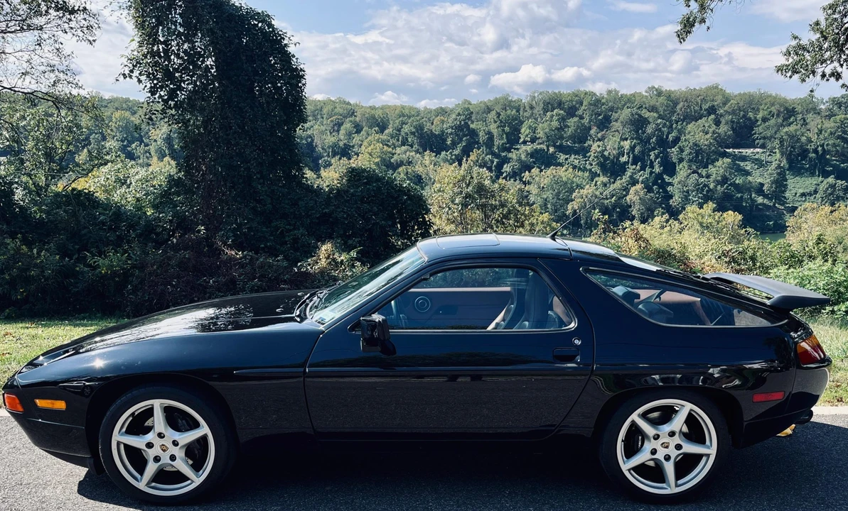 1989 Porsche 928 S4 - Image 18 of 31