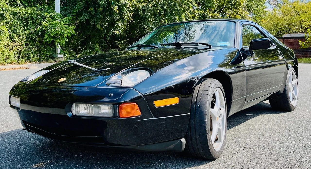 1989 Porsche 928 S4 - Image 12 of 31