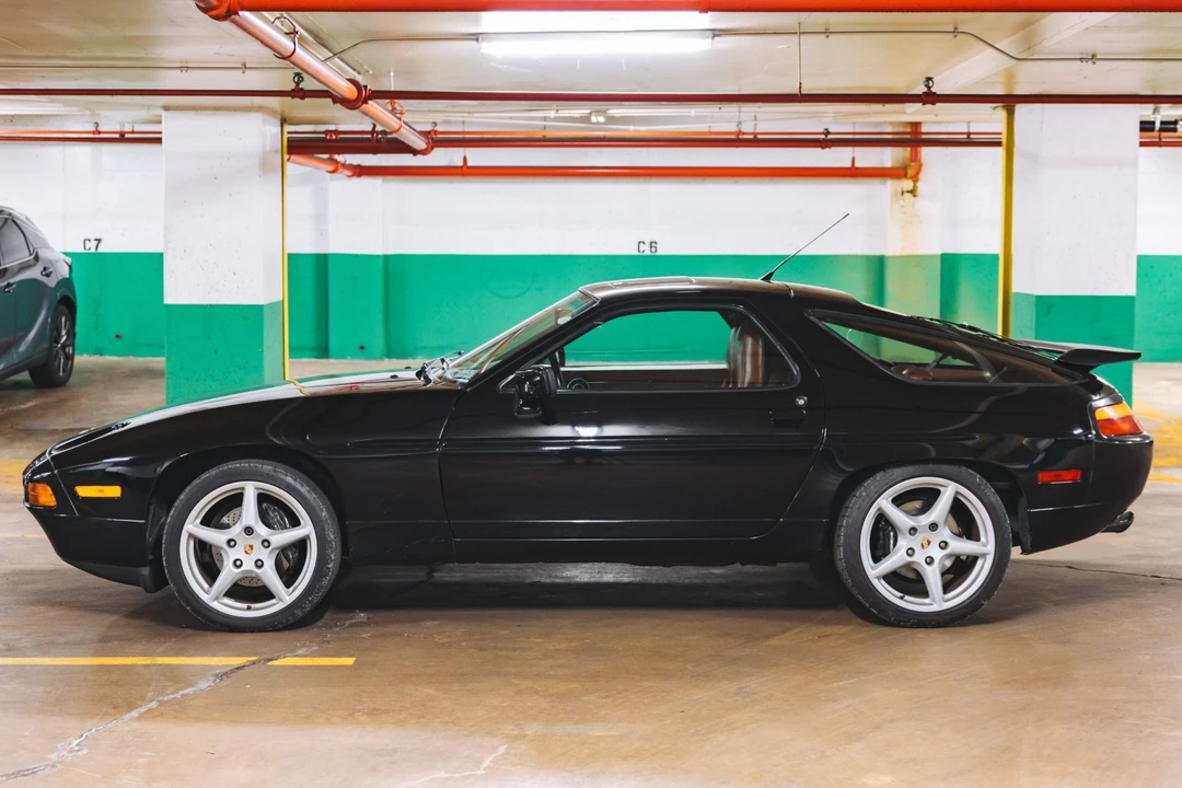 1989 Porsche 928 S4 - Image 3 of 31