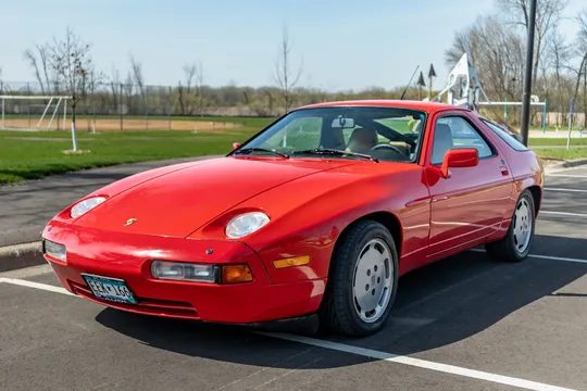 1989 Porsche 928 S4