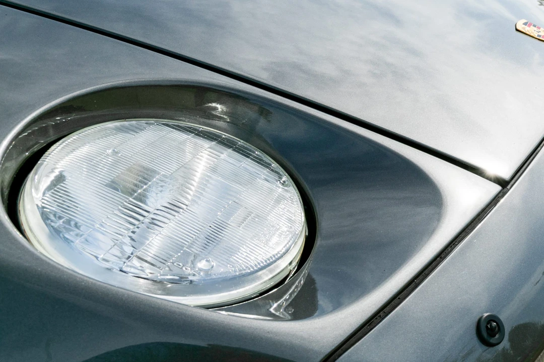 1989 Porsche 928 S4 - Image 18 of 31