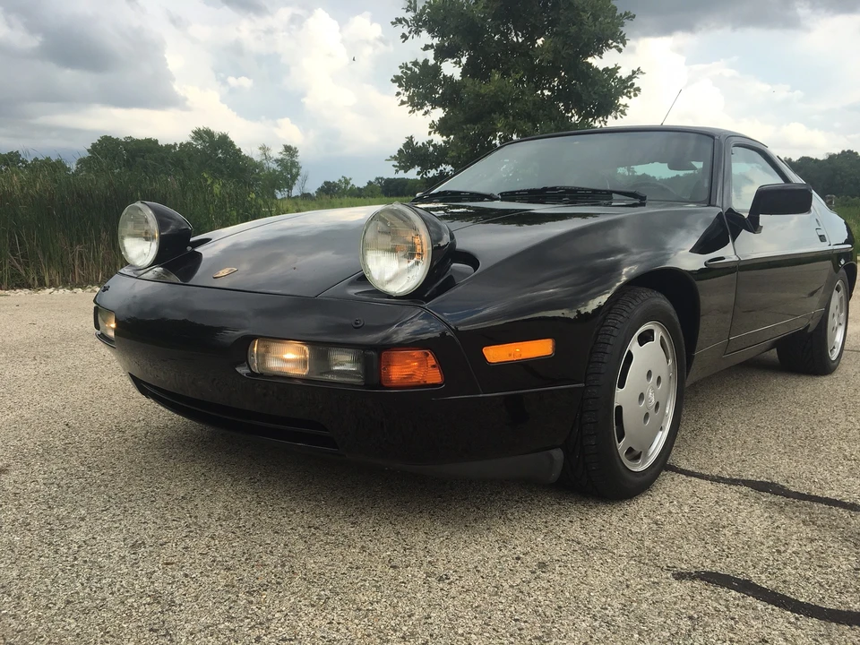 1989 Porsche 928 S4 - Image 9 of 31